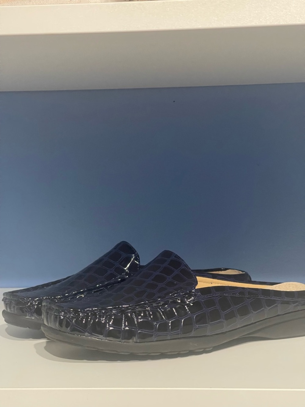Pierre Dumas Women's Navy Croc-Embossed Slide Loafers